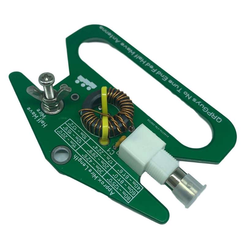 Portable No Tune End Fed Half Wave Antenna Assembly