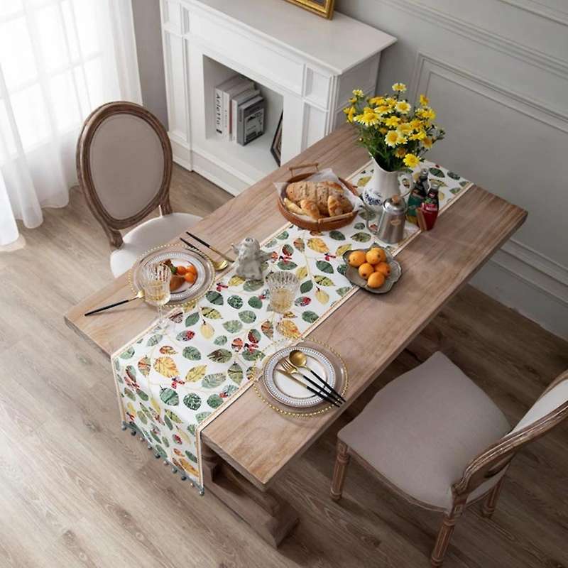 Pastoral Jacquard Embroidery Green Table Runner Christmas Home Tassel