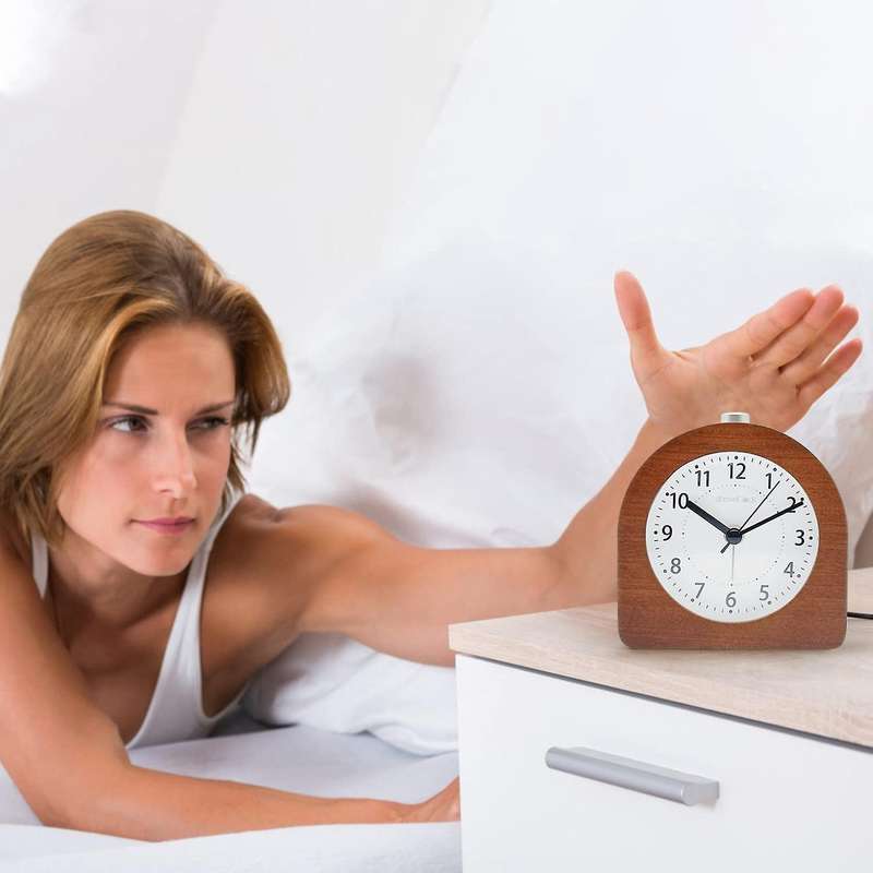 Alarm Clock without Ticking Wooden Alarm Clock with Snooze Function B