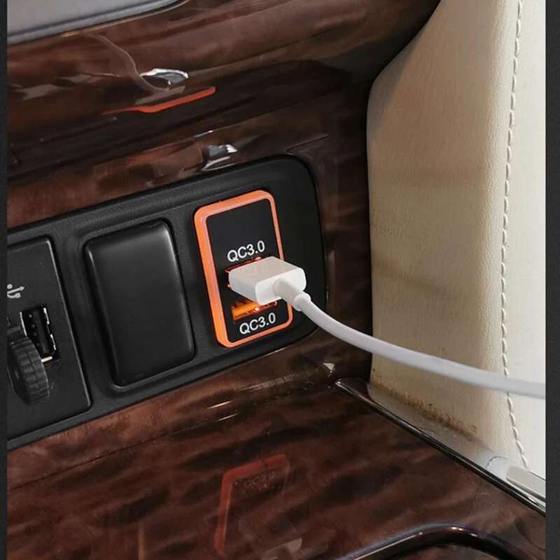 Car Usb Charger for Nissan Patrol Y62 2013 2014 2015 2016 2018 2020