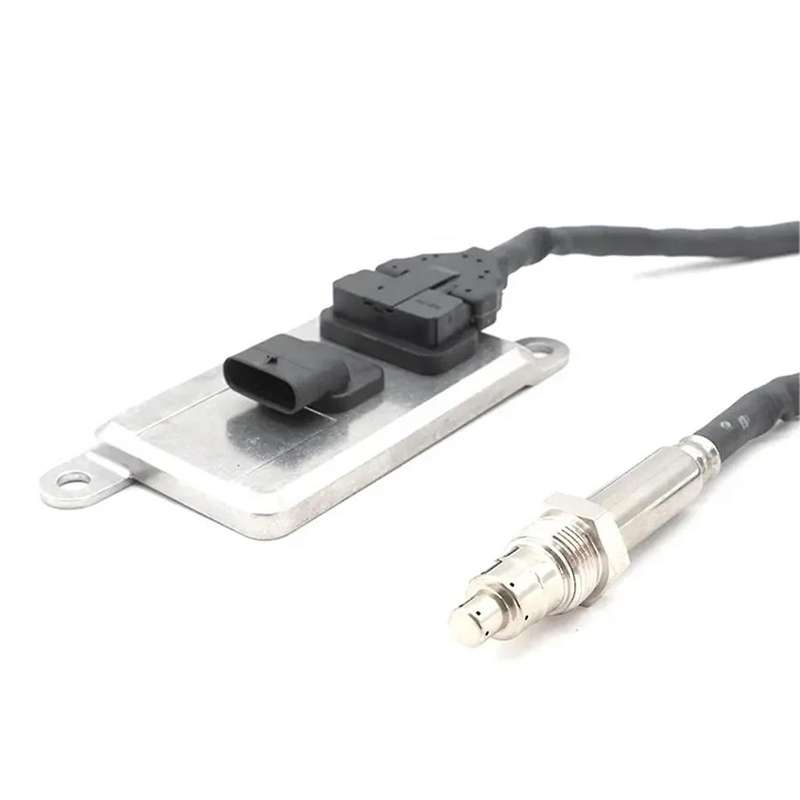 5WK96626A NOX Sensor 24V Nitrogen Oxygen Sensor for Truck CF65 CF75 CF85 XF105 2011650 1793380 18360