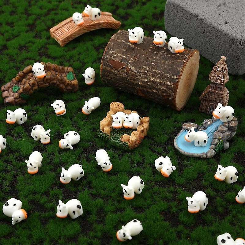 60pcs Cute Mini Cows Figurines, Tiny Miniature Resin Cow Mini Cow Ornaments Resin Animals for Landsc