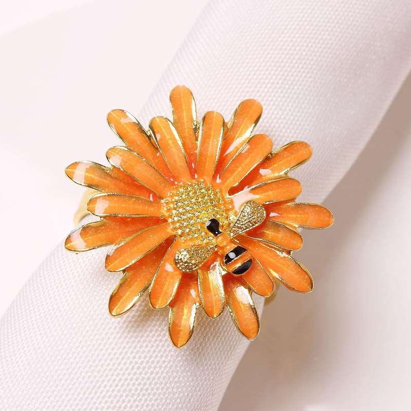 6Pcs Hotel Tableware Bee Flower Napkin Buckle Napkin Ring Chinese Alloy Daisy Napkin Ring