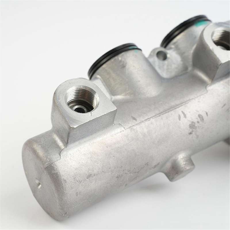93743542 Brake Master Cylinder for Captiva C100,c140 2006 2007-2021 2.0l 2.4l for Opel 4817790 J3100