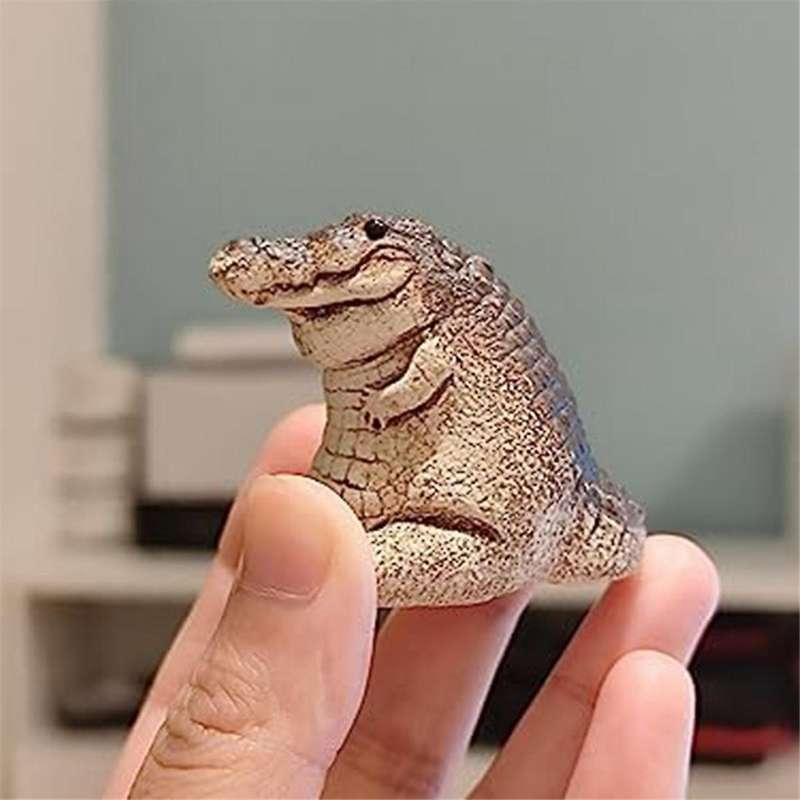 Alligator Baby Statue Ornament,Garden Animals Figurine, Animal Sculpture for Cute Mini Indoor Home D