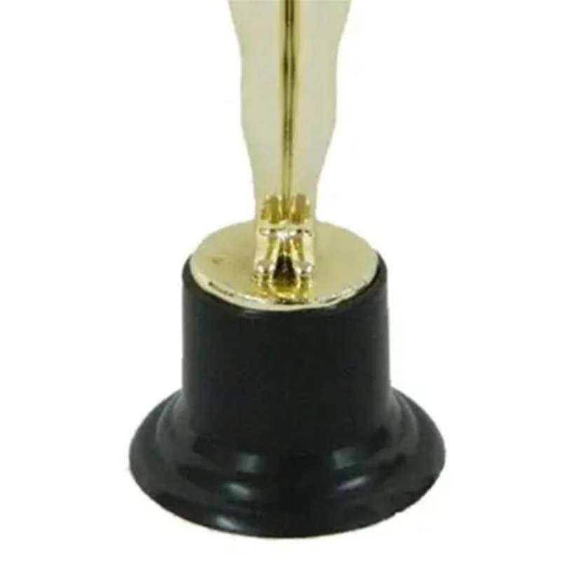 At the Award Ceremony, 12 Statuette Molds Were Used to Award Exquisite Trophies to the Winners