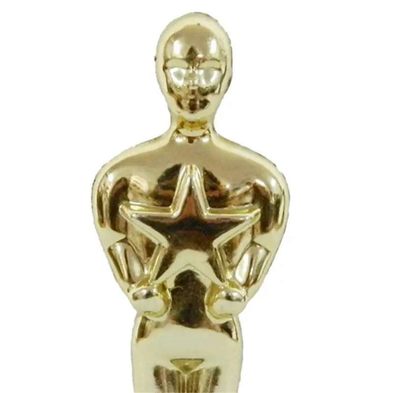 At the Award Ceremony, 12 Statuette Molds Were Used to Award Exquisite Trophies to the Winners