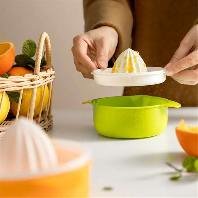 Manual Portable Citrus Juicer Kitchen Tool Plastic Orange Lemon Squeezer Multifunction Fruit Juicer