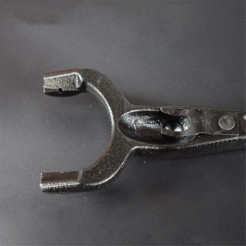 MD703275 Clutch Release Fork Assembly for Montero IO TR4 H66 H67 H76 L200 Delica Space Gear L300 L40