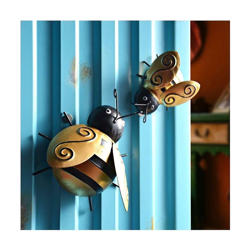 Metal Wall Art, Bees Wall Sculpture, Indoor Outdoor Bee Hanging Decor Restaurant Garden Yard