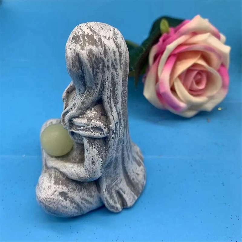 Moon Goddess Statue Cafe Greek Mythological Figure Resin Sculpture Home Decor Figurines