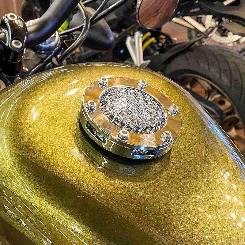 Motorcycle CNC Aluminum Oil Gas Fuel Tank Cap Mesh Fuel Gas Cover for XL 883 1200 Softail Breakout C