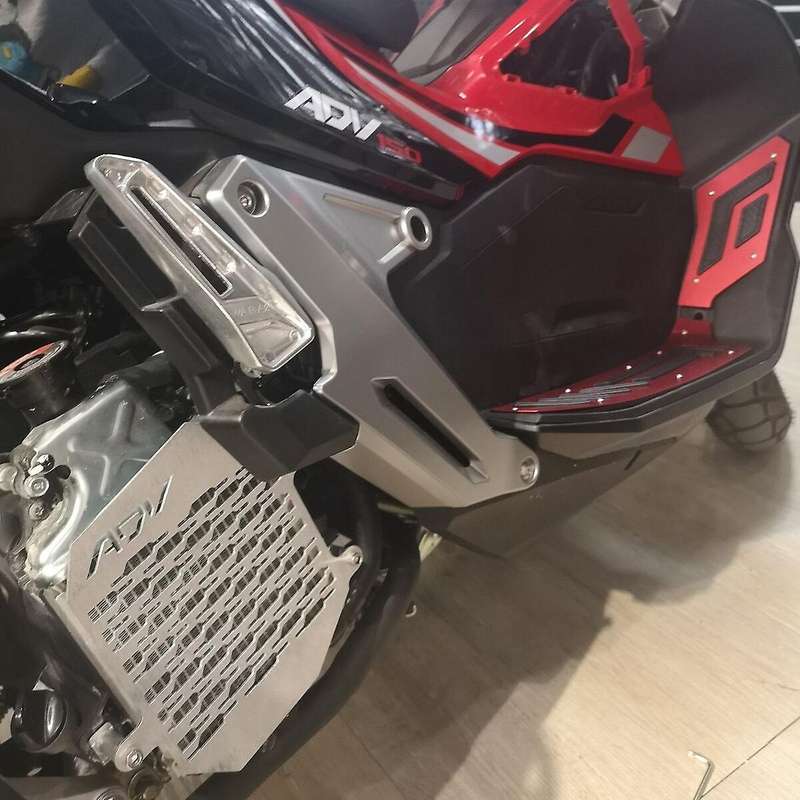 Motorcycle Stainless Steel Radiator Grille Guard Protector Cover for ADV150 ADV 150 2019-2020 Silver