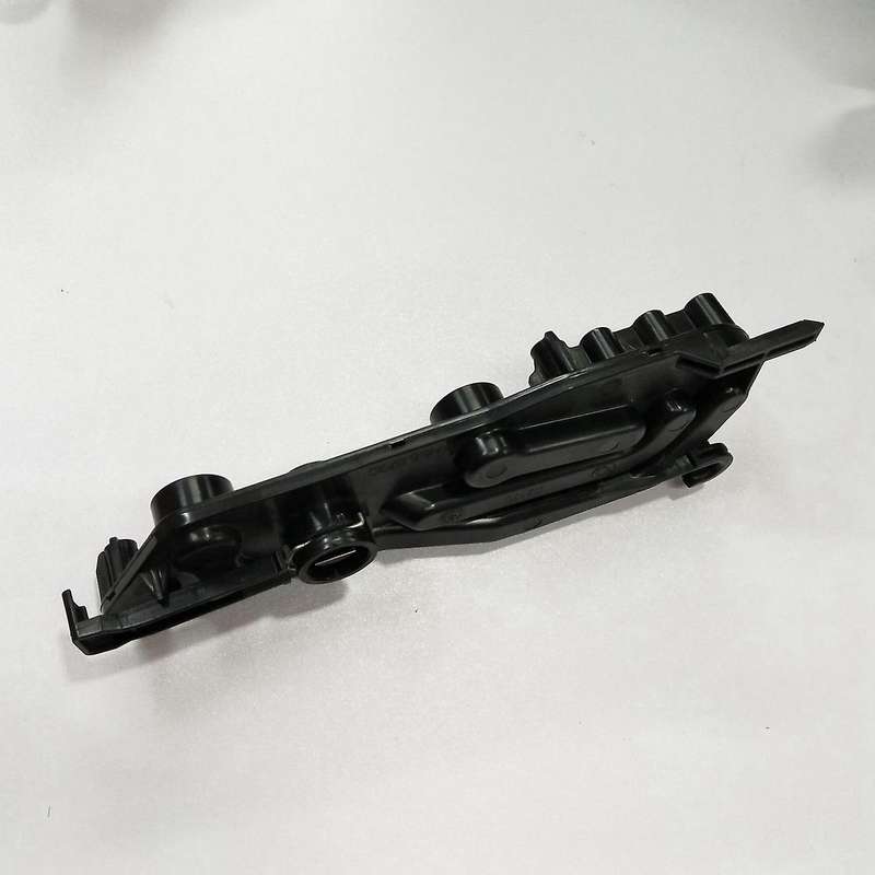 New for 5 E60 E61 6 E63 E64 7 E65 Radiator Mounting Plate 17117507973 Radiator Mounting Accessories