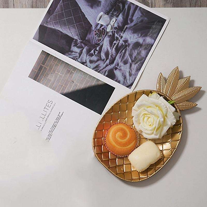 Nordic Decorative Tray Gold Pineapple Shape Serving Tray Jewelry Pallet Fruit Dish Table Organizer