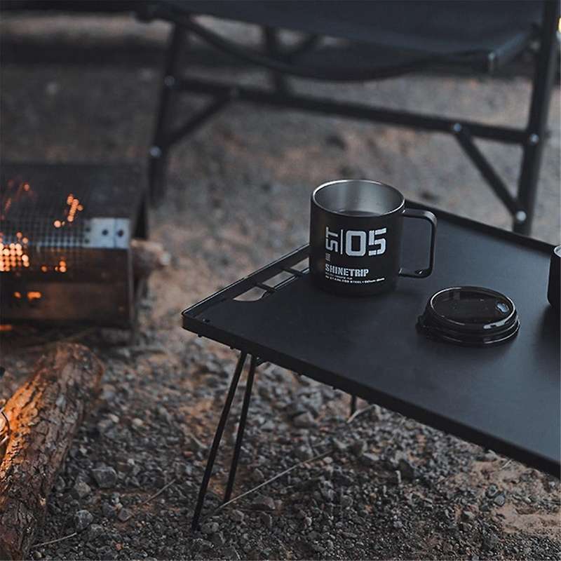 Outdoor Camping Water Bottle, Stainless Steel Portable Camping Insulated Drinking Cup (Black)