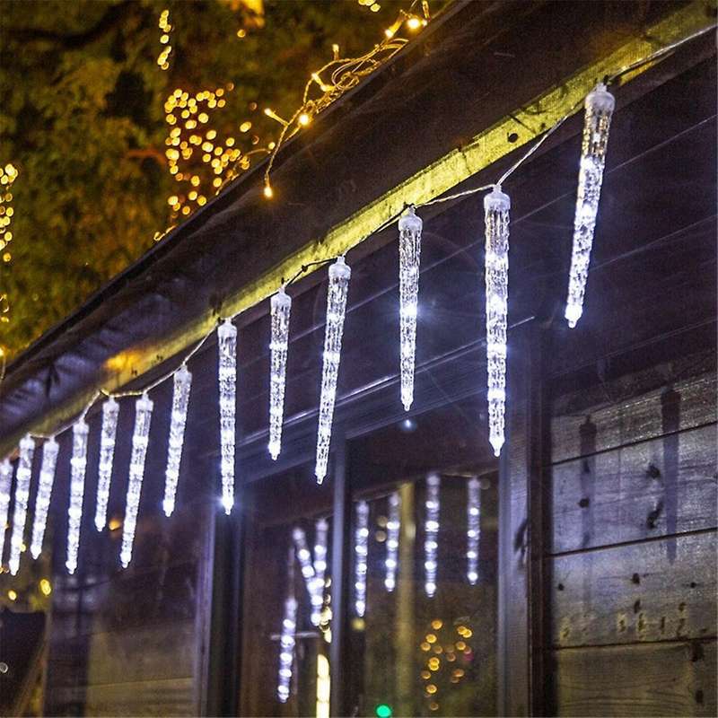 Outdoor Christmas Icicle Lights, Gypsophila Icicle Lights, Crystal Christmas Decorations On Eaves an