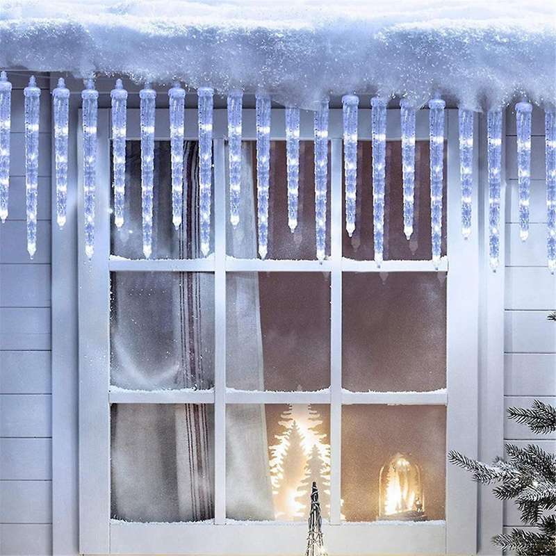 Outdoor Christmas Icicle Lights, Gypsophila Icicle Lights, Crystal Christmas Decorations On Eaves an