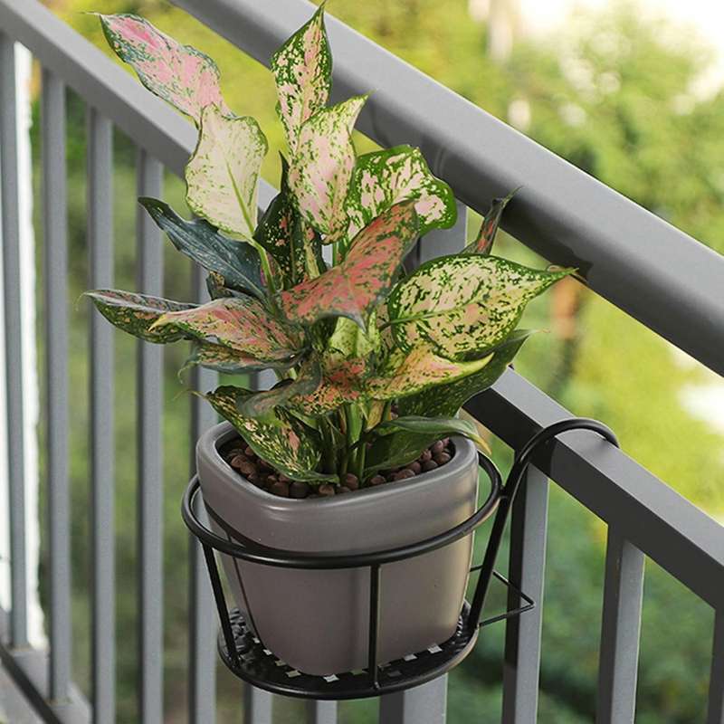 Outdoor Hanging Basket Plant Iron Racks Flower Holder Shelf Fence Balcony Round Flower Pot Decoratio