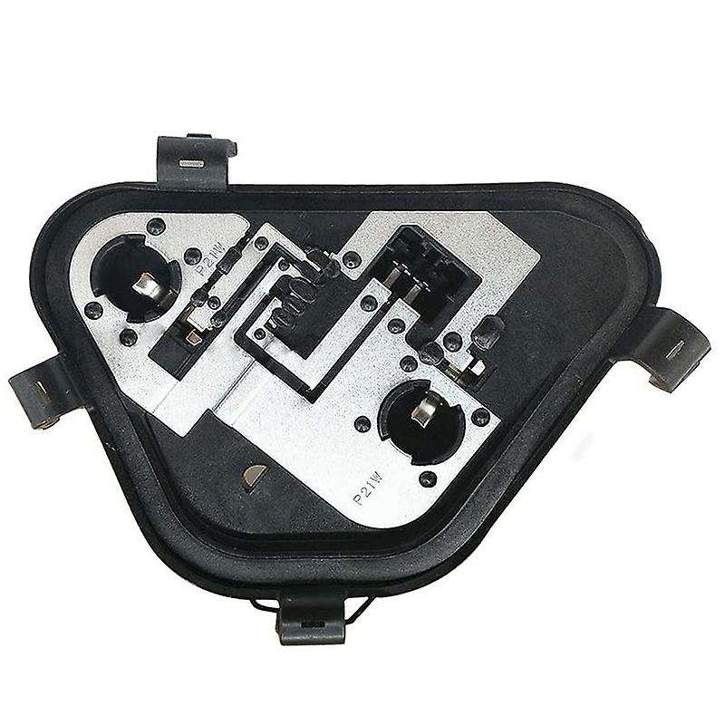 Passenger Right Outer Tail Light Bulb Carrier for F30 F31 F80 320I XDrive 328D 328I 335I M3 2012-201