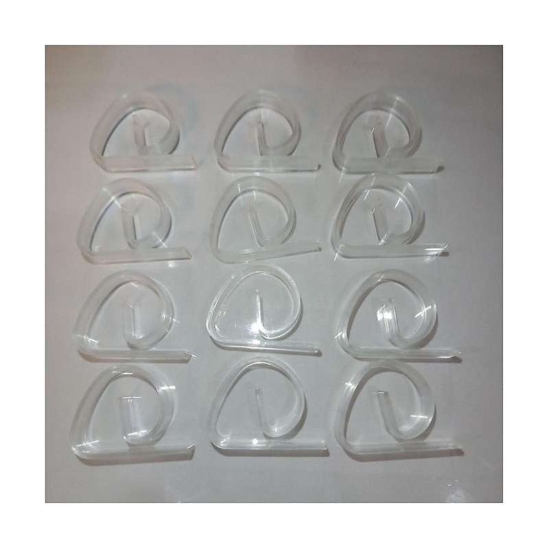 Picnic Tablecloth Clips Plastic Clear Tablecloth Cover Clips, Table Cover Holder for Kitchen Restaur