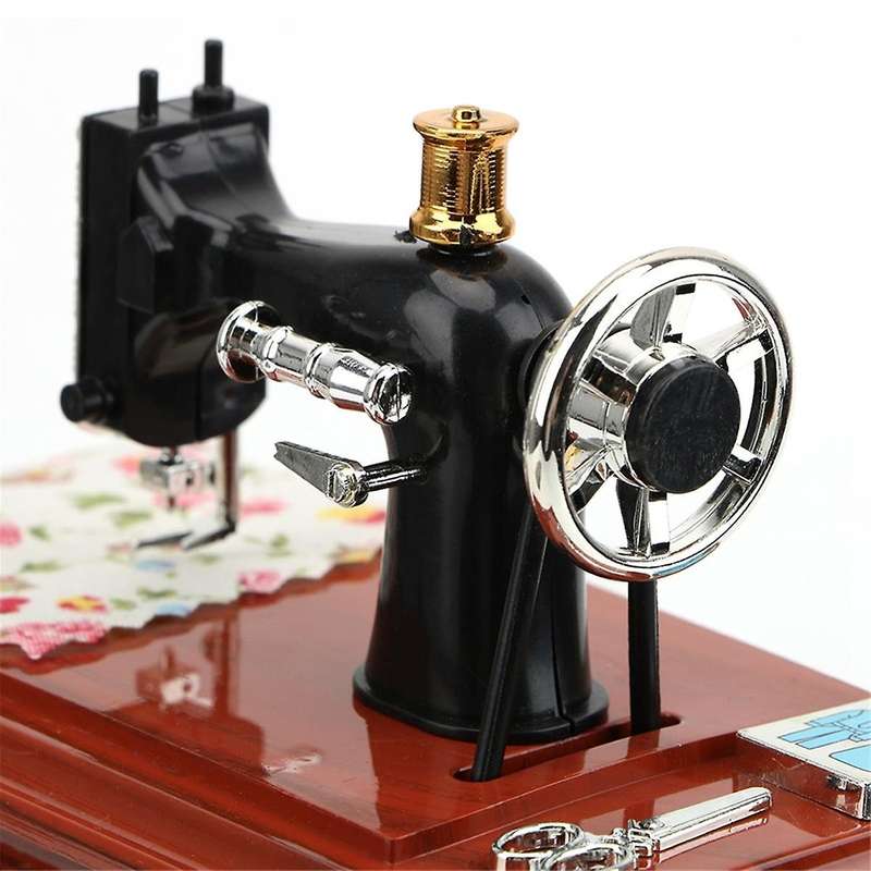 Plastic Mini Sewing Machine Style Music Box Hand Crank Vintage Music Boxes Festival Gift New Year Gi
