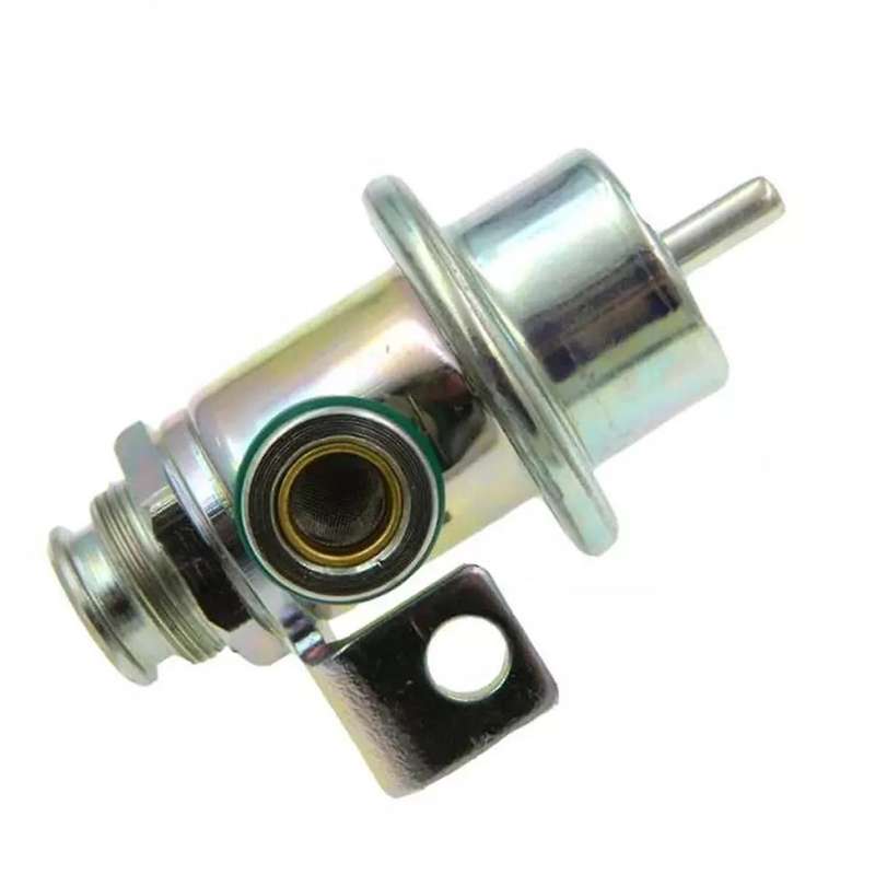 PR216 17120440 17120665 New Fuel Pressure Regulator for Century Alero