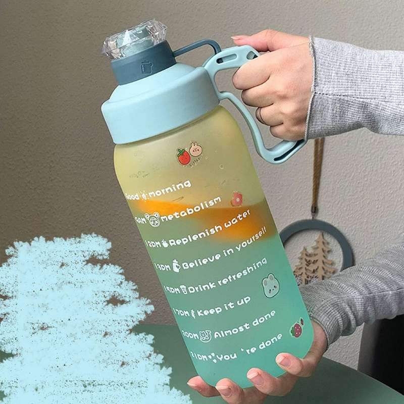 1800ml Outdoor Water Bottle with Straw Sports Bottles -white