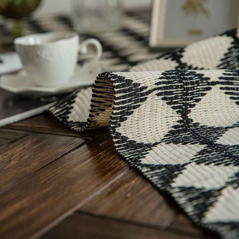 Table Runner Farmhouse Rustic Handmade Woven Tassels(khaki)