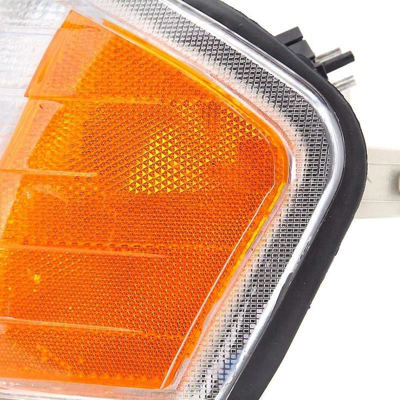 For Mercedes Benz C Class W202 C230 C280 Car Front Corner Light Right
