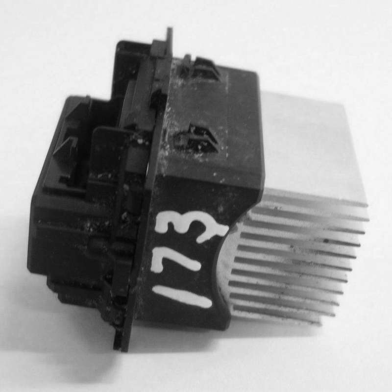 Auto Temp Control Blower Motor Resistor 4p1763 Ru948 64119240713