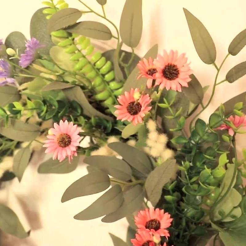 Artificial Eucalyptus Daisy Wreath, for Spring Summer Wreaths Decor