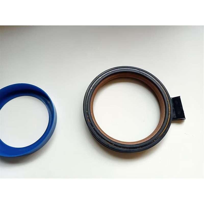 Automotive Engine Crankshaft Oil Seal for Excelle GT 55555805 Engine Parts