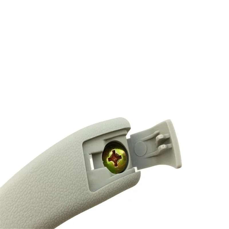 Beige Car Pillar Roof Handle MB769617 for General V31 V32 V33 V73 V77 91-06