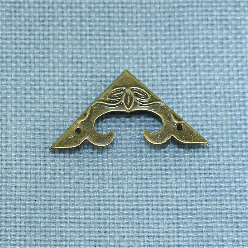 Bronze Book Scrapbook Album Corner Stand Antique Brass Decorative Protective Crafts for Furniture Ha