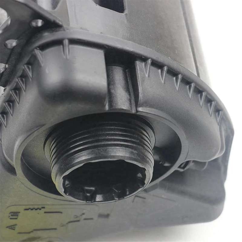 Car Cooling System Expansion Tank 17137647283 17137601949 17137806038 for F10 F07 F12 F13 F01 F02 F0