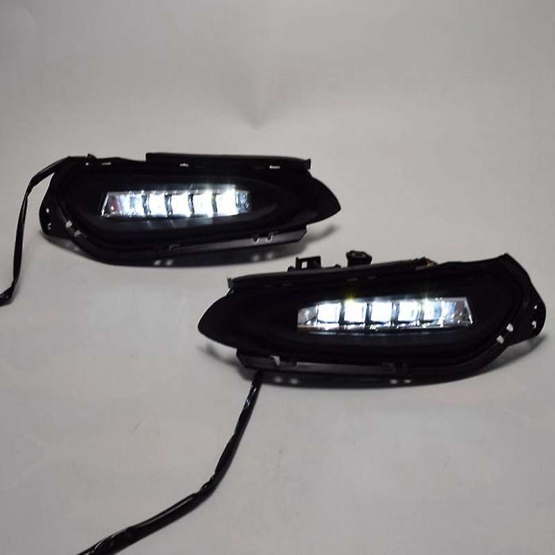 Car DRL 12V LED Car Daytime Running Light Fog Lamp with Dynamic Turn Signal for -V 2015-2018