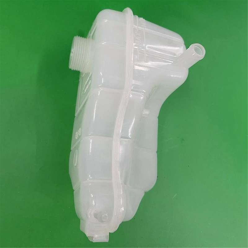 Car Engine Coolant Reservoir Water Tank Expansion Tank YS61-8K218CA YS618K218CA for Fiesta MK4 1995-