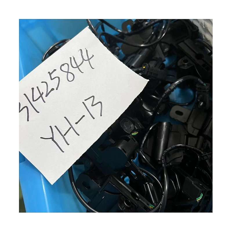 Car Engine Hood Lock Cabin Lock Door Lock Assembly for 2014 Xc60 3 Pins 31425844