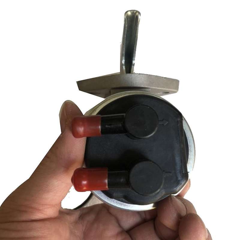 Re38009 Fuel Pump Oil Delivery Pump Hand Oil Pump for Tractor 1350 1550 1750 1850 1950 2250 2450 26