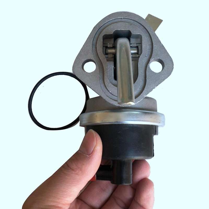 Re38009 Fuel Pump Oil Delivery Pump Hand Oil Pump for Tractor 1350 1550 1750 1850 1950 2250 2450 26