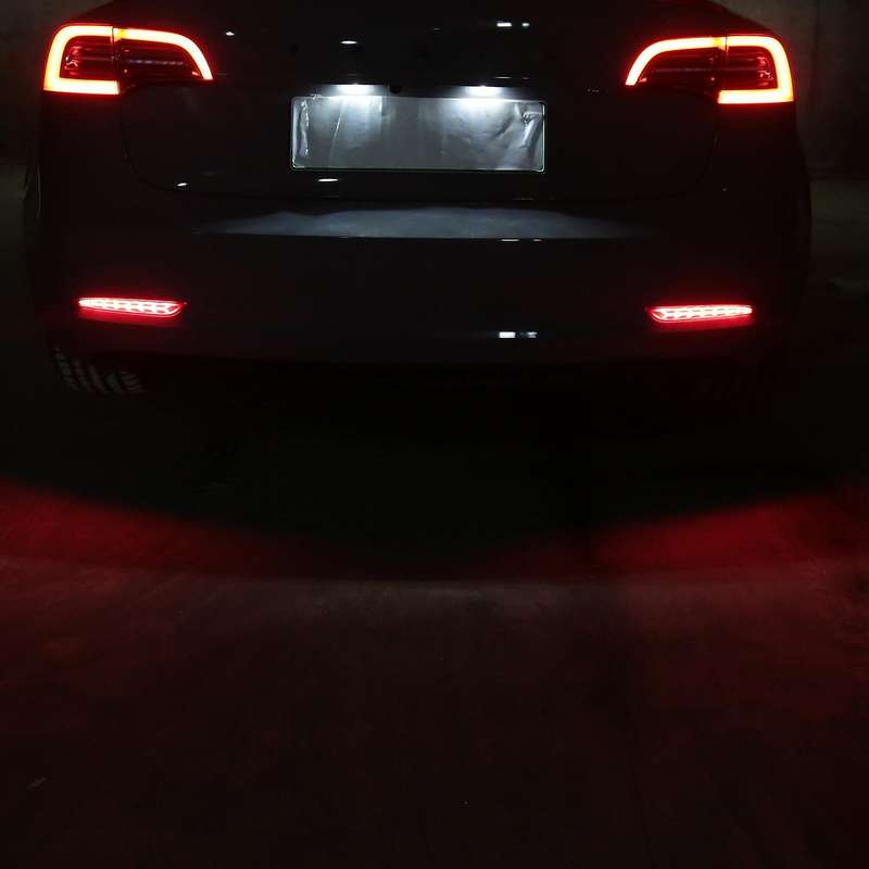 Rear Bumper Turn Signal Brake Light Modified Tail Light Fog Light for Model3 17-21 Fish Bone Tail Li