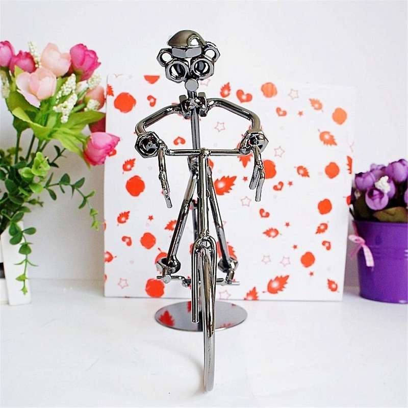 Retro Cyclists Model Iron Art Metal Bicycle Ornament A Man Riding Bike Statue Figurine for Home Libr