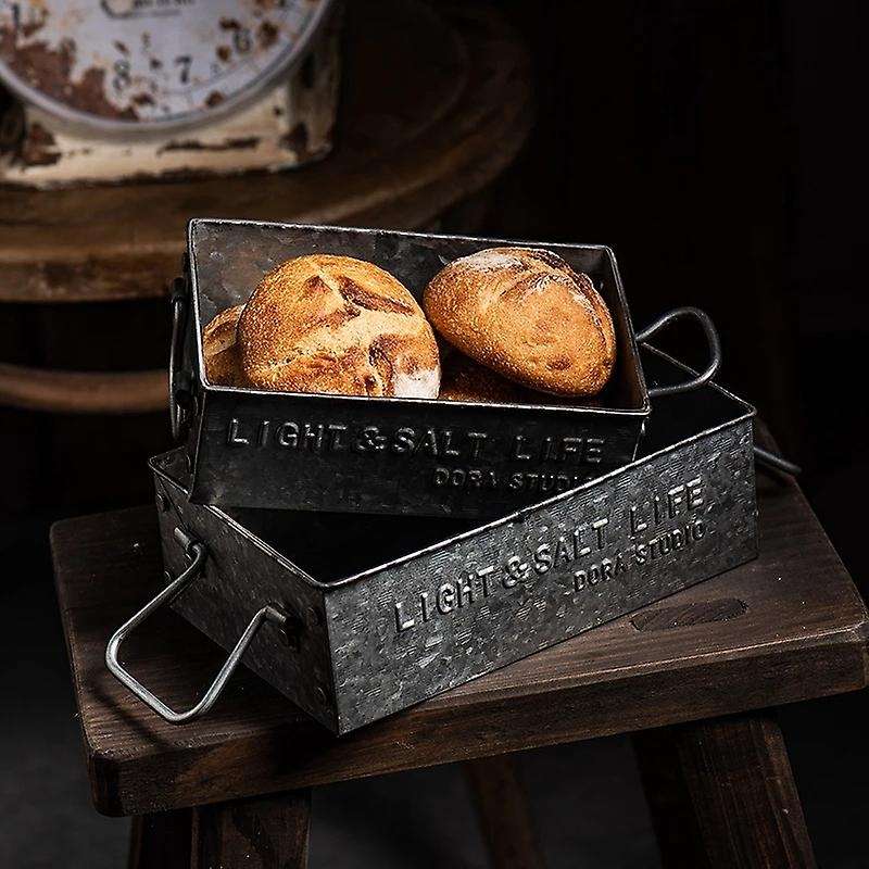 Retro Serving Tray Vintage Metal Storage Tray Breakfast Bread Cake Snack Plate Rectangular Box Iron