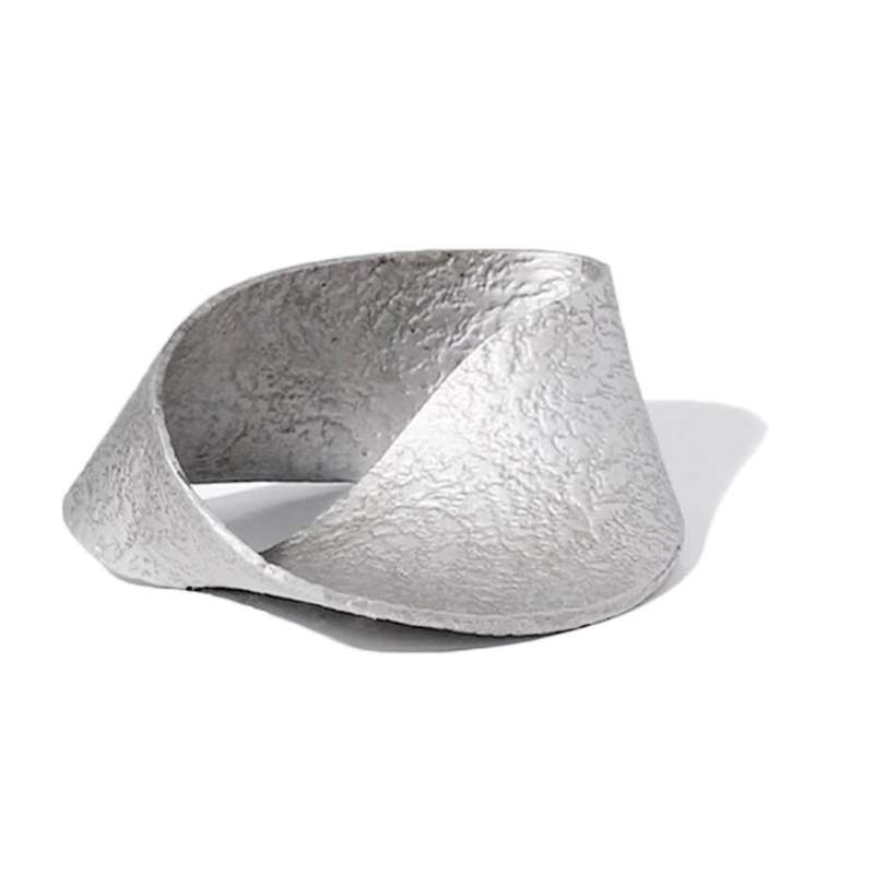 Silver Ring Sculpture Statue Geometric Metal Ornament Home Decoration Accessories Miniatures Figurin