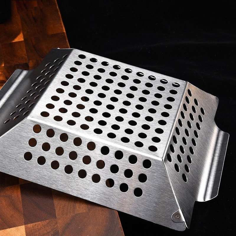 Stainless Steel Grilling Basket Barbecue Accessories Tray Barbecue Tools