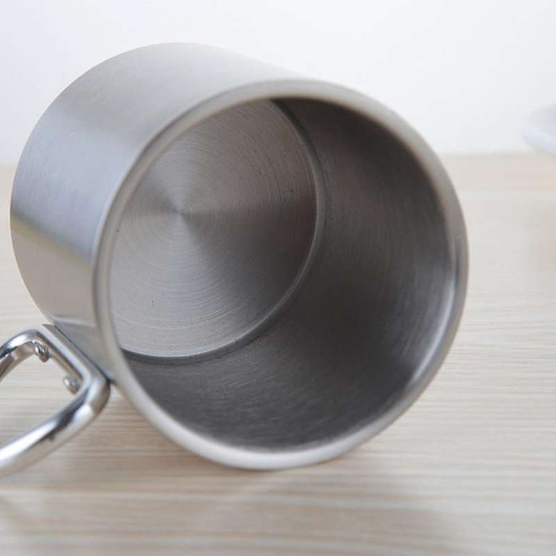 Stainless Steel Outdoor Travel Mug Portable with Lock Buckle Climbing Cup 450Ml