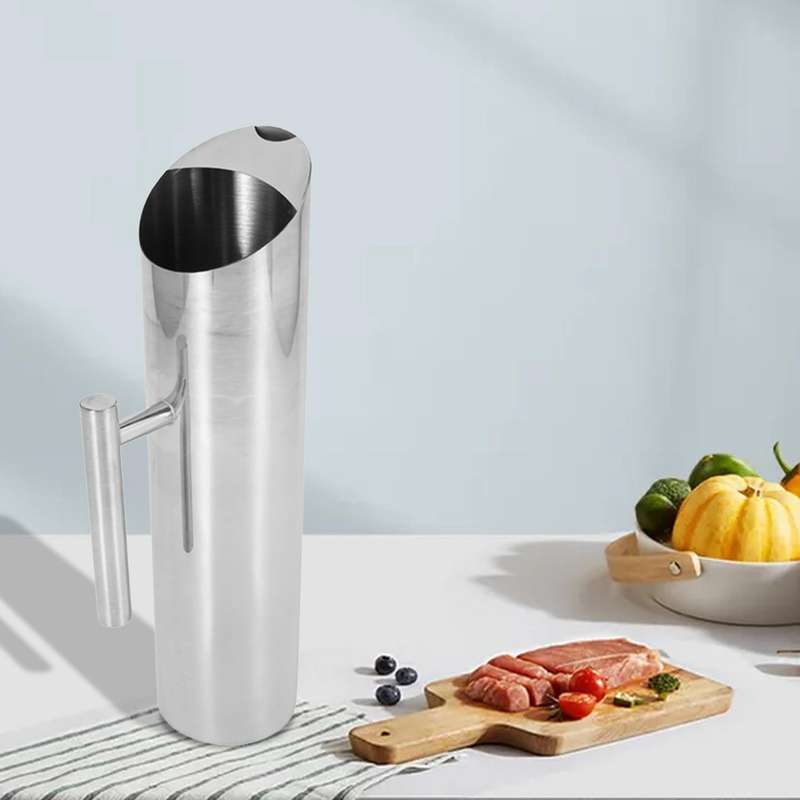 Stainless Steel Water Pitcher with Ice Tea Pot Jug Cold Beverages Pot Ktv Bar Accessories 2L