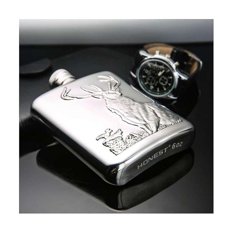 Stainless Steel Wine Flask Hip Flask 6 Oz Deer Pattern Whiskey Pocket Whiskey Bottle Alcohol Bottle