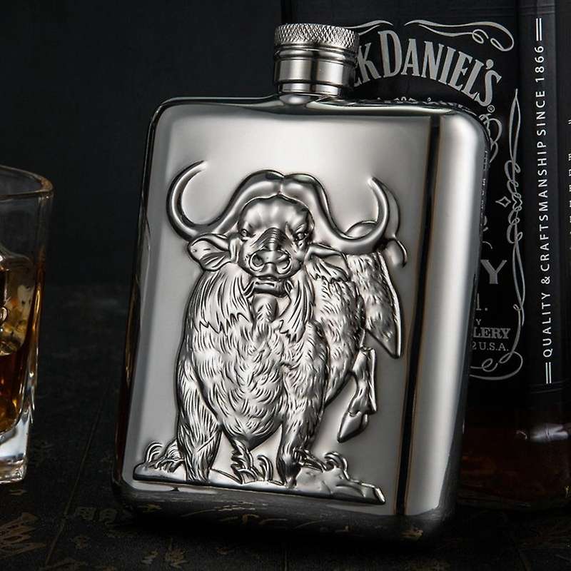 Stainless Steel Wine Bottle Hip Flask Flagon 6Oz Deer Pattern Whiskey Pocket Whiskey Bottle Alcohol